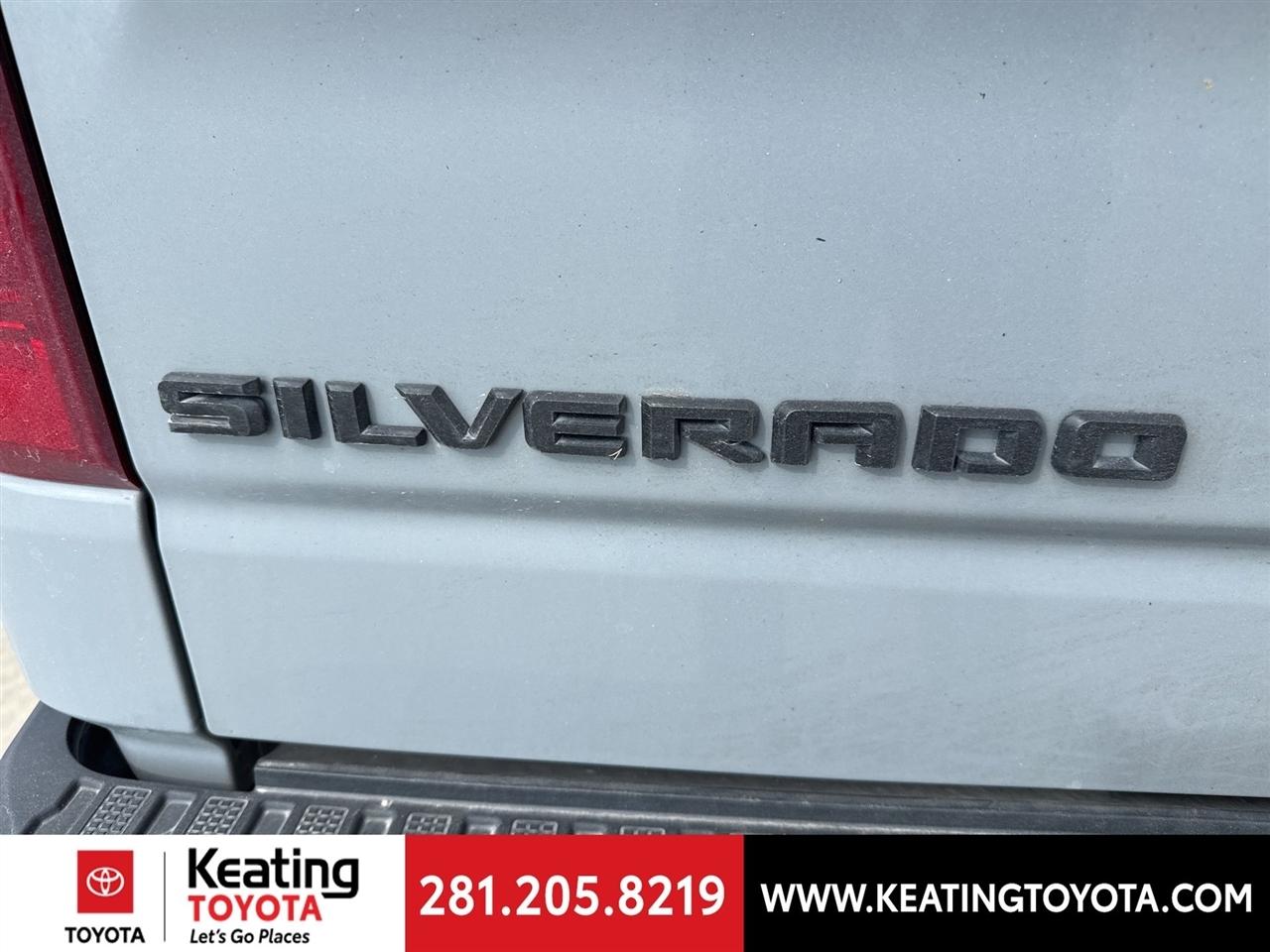 Chevrolet Silverado 1500 Custom Crew Cab 2WD 2024