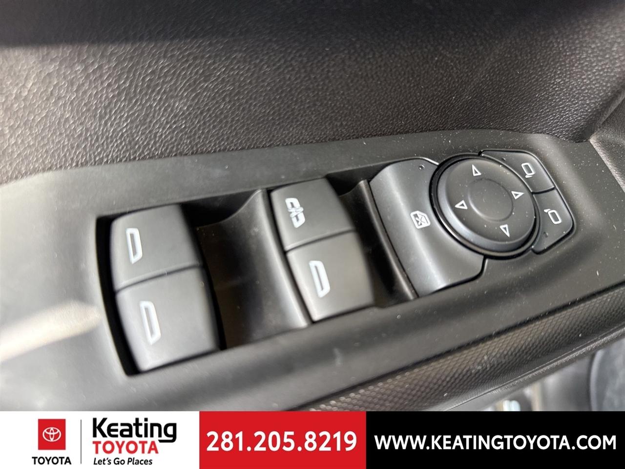 Chevrolet Silverado 1500 Custom Crew Cab 2WD 2024