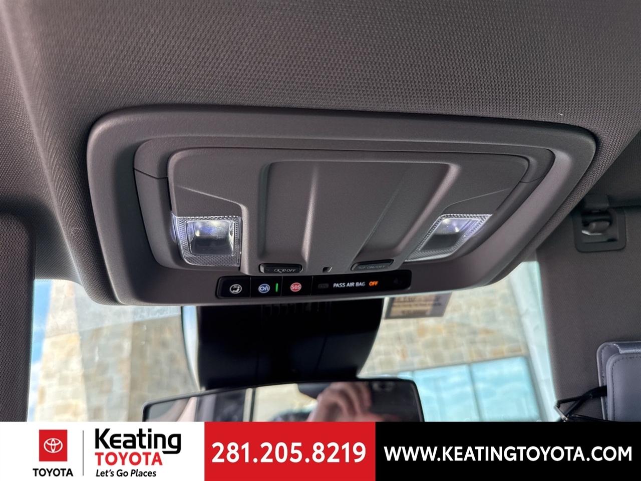 Chevrolet Silverado 1500 Custom Crew Cab 2WD 2024