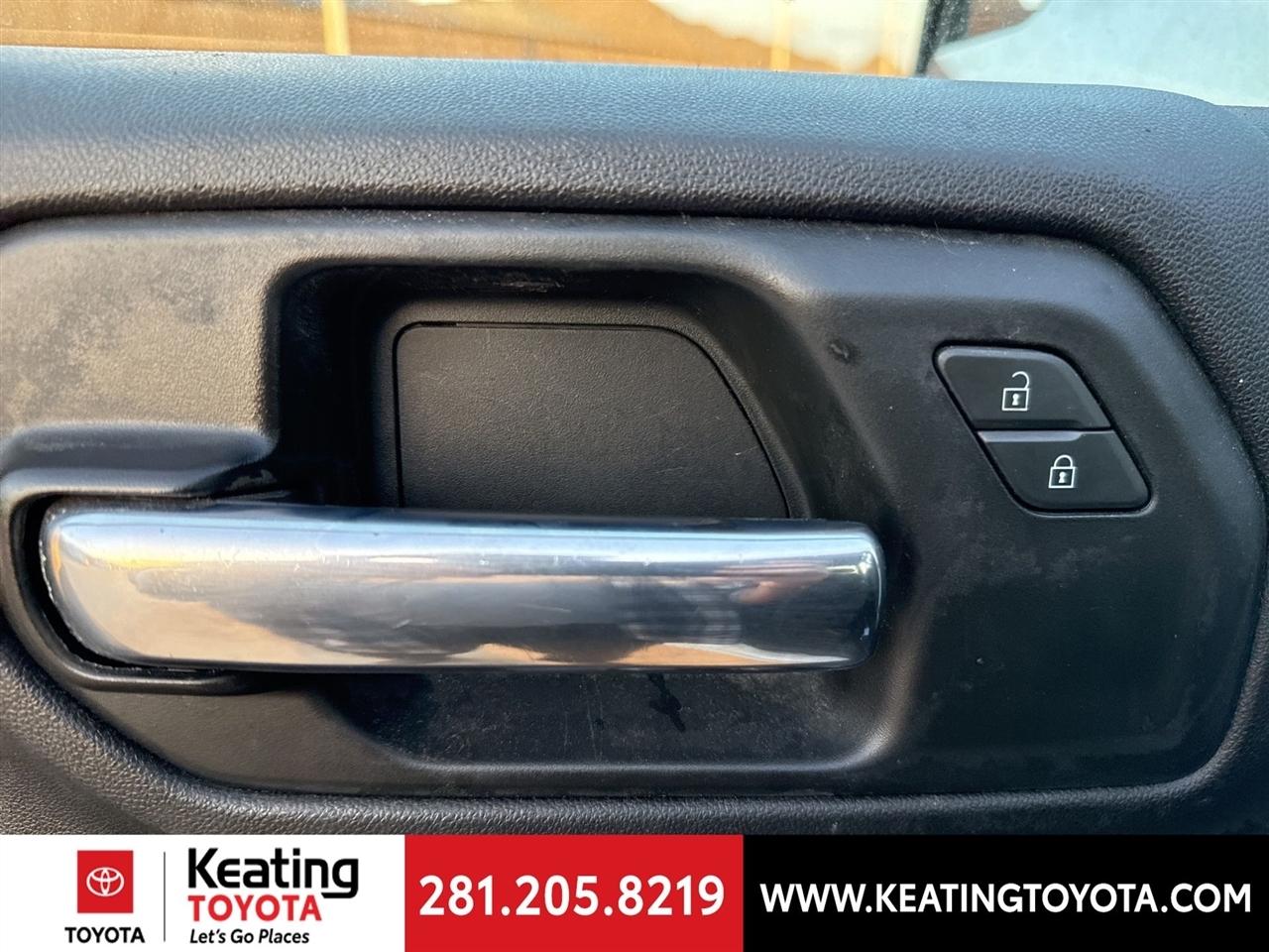 Chevrolet Silverado 1500 Custom Crew Cab 2WD 2023