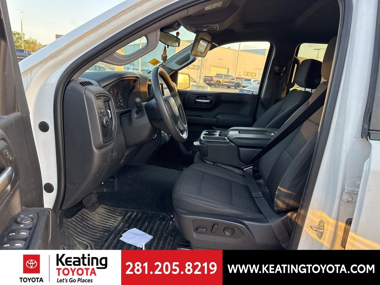 Chevrolet Silverado 1500 Custom Crew Cab 2WD 2023