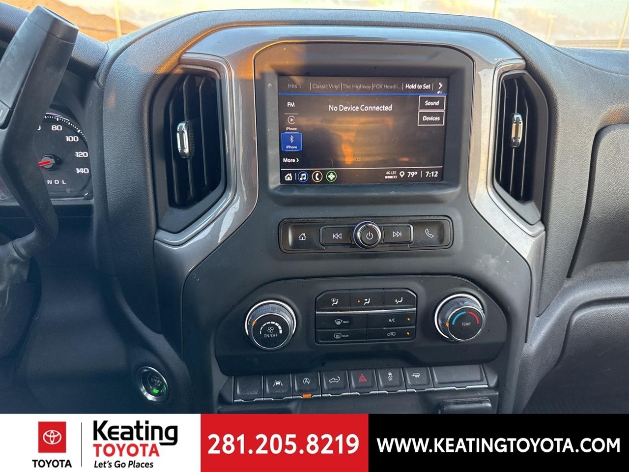 Chevrolet Silverado 1500 Custom Crew Cab 2WD 2023