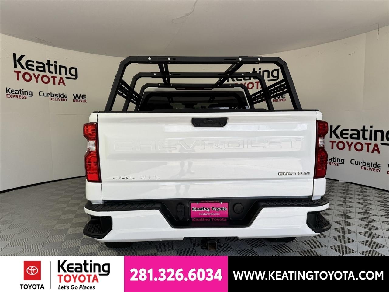 Chevrolet Silverado 1500 Custom Crew Cab 2WD 2023