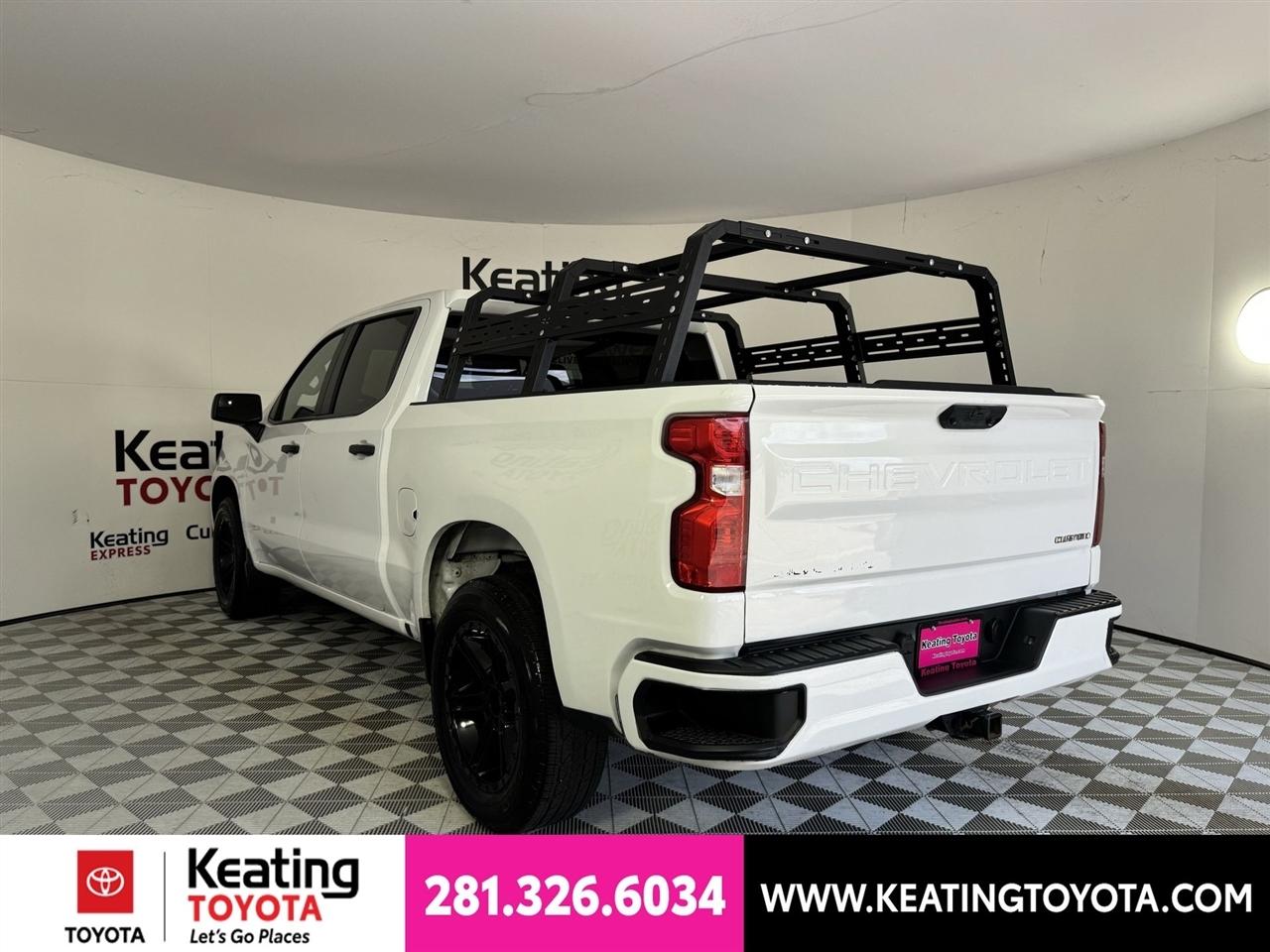 Chevrolet Silverado 1500 Custom Crew Cab 2WD 2023