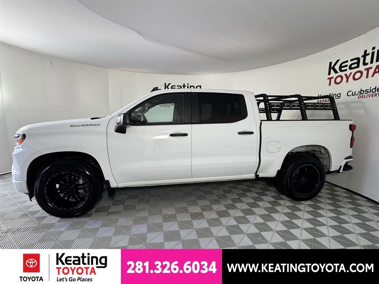 Chevrolet Silverado 1500 Custom Crew Cab 2WD 2023