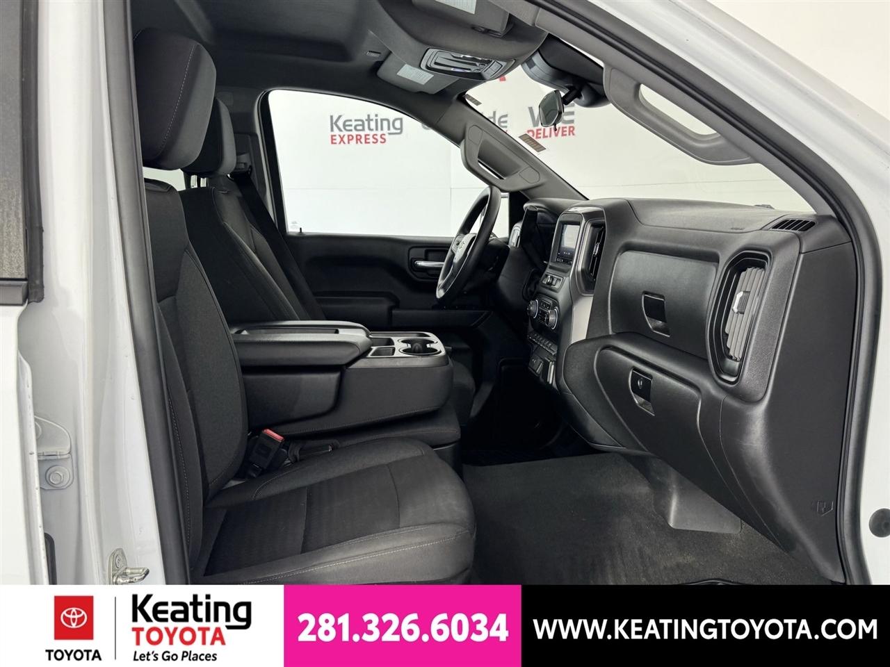 Chevrolet Silverado 1500 Custom Crew Cab 2WD 2023