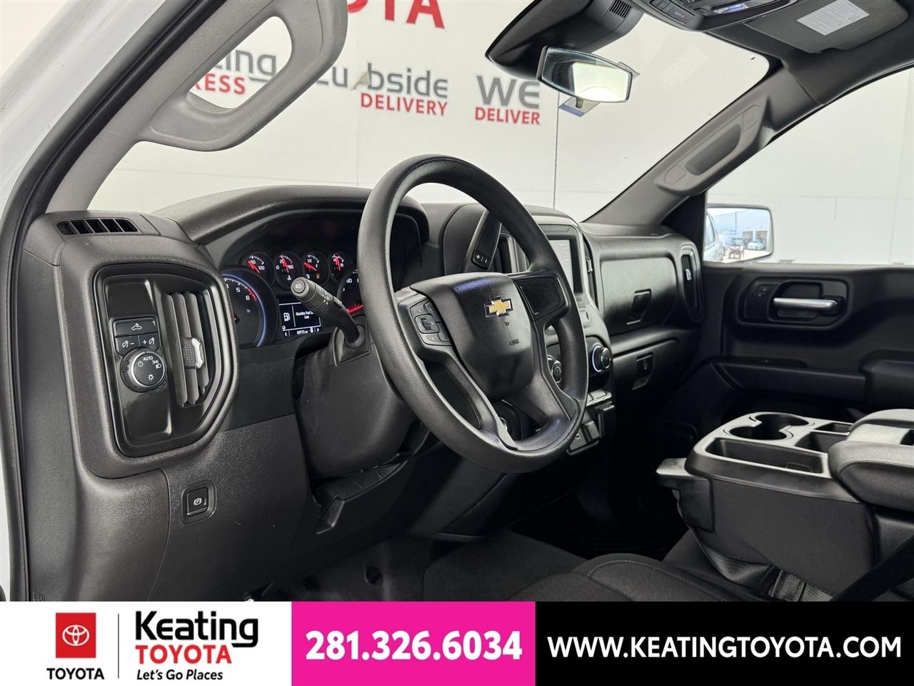 Chevrolet Silverado 1500 Custom Crew Cab 2WD 2023