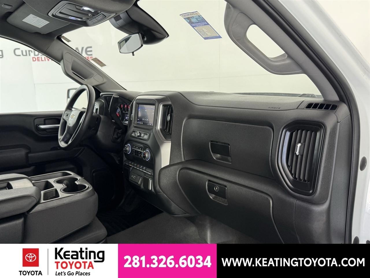 Chevrolet Silverado 1500 Custom Crew Cab 2WD 2023