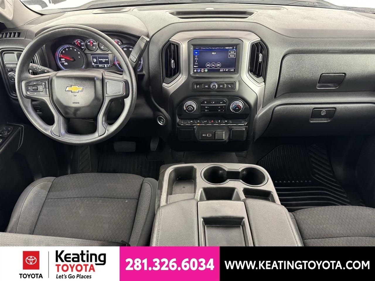 Chevrolet Silverado 1500 Custom Crew Cab 2WD 2023