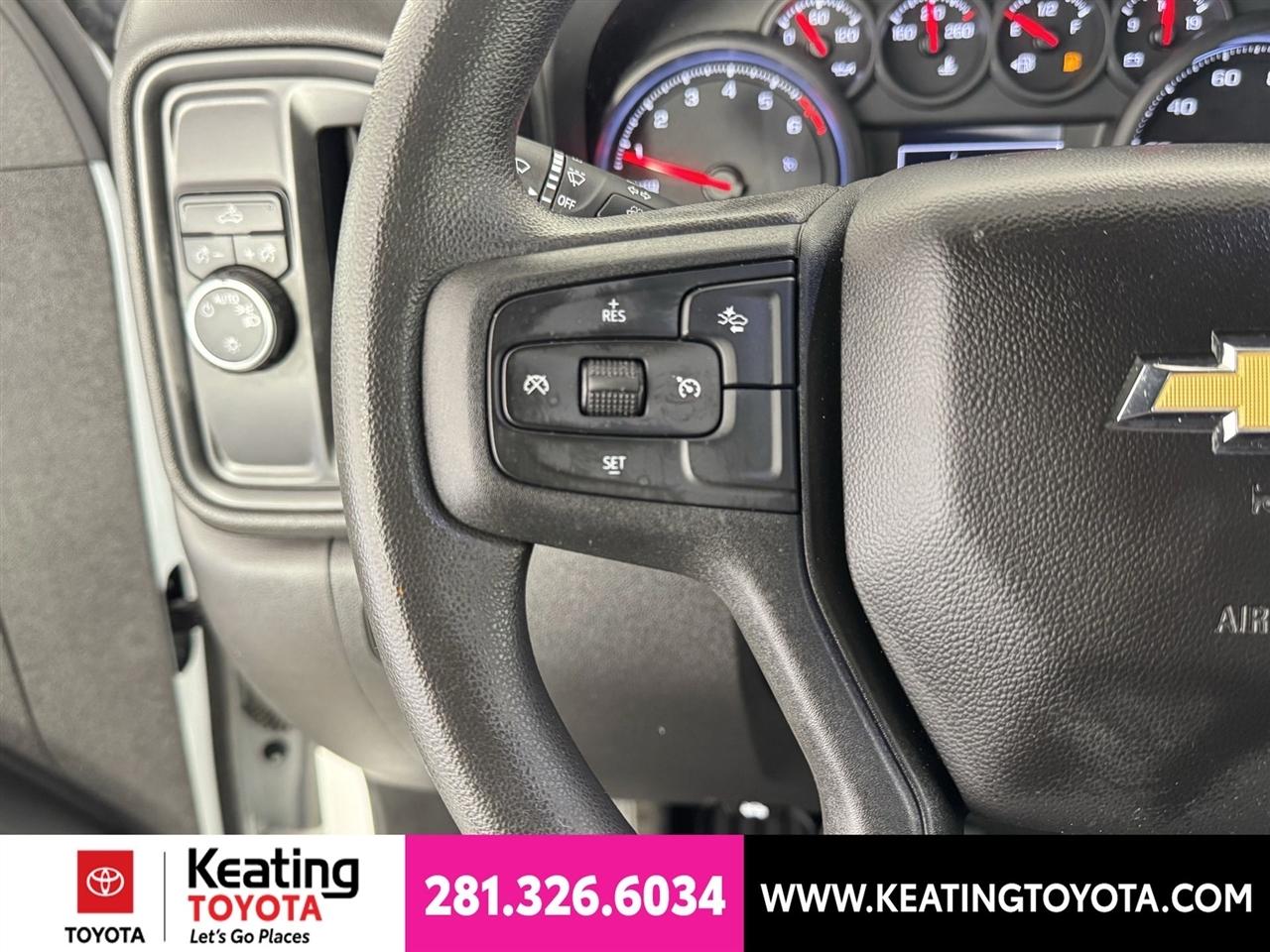 Chevrolet Silverado 1500 Custom Crew Cab 2WD 2023