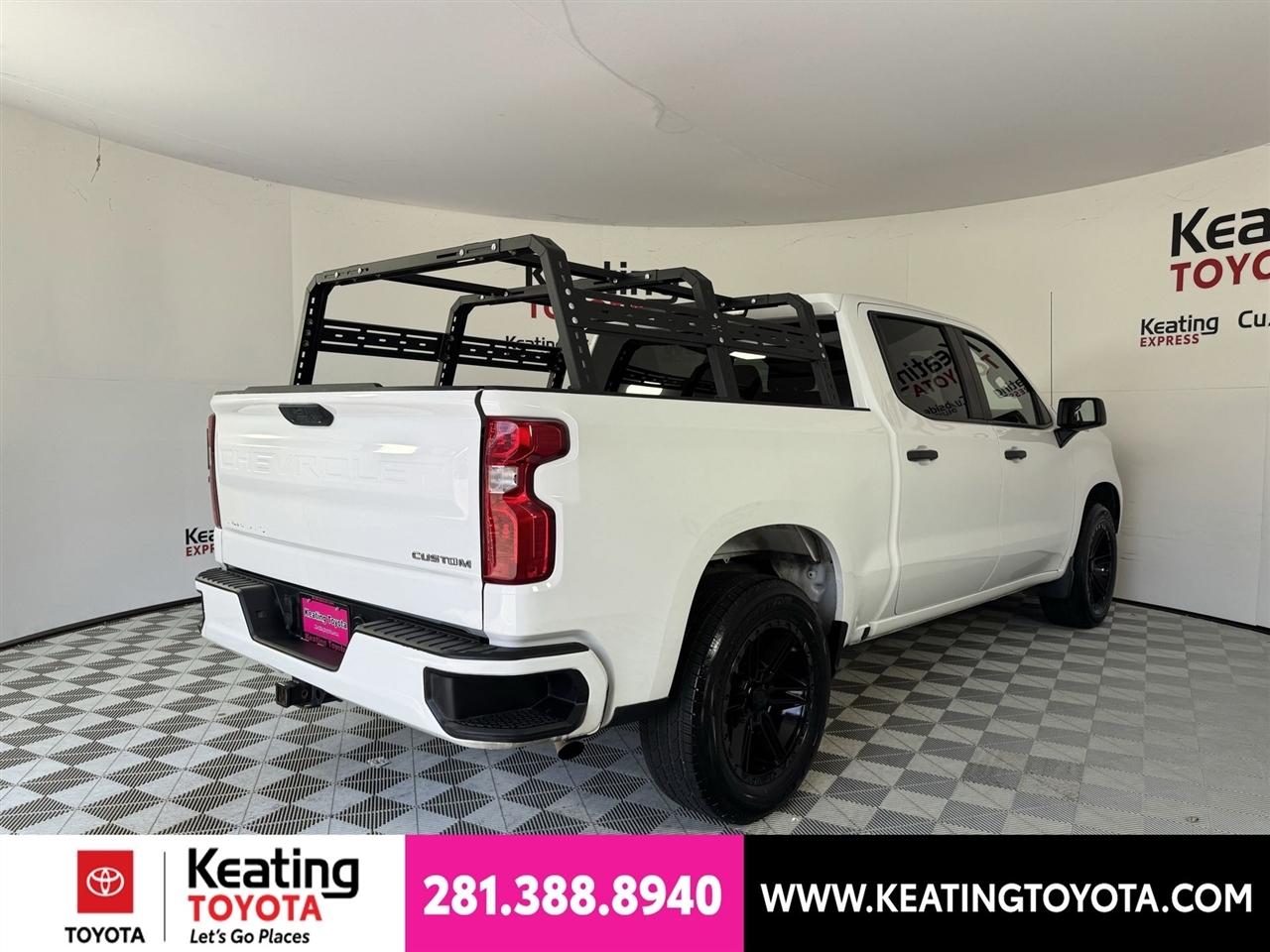 Chevrolet Silverado 1500 Custom Crew Cab 2WD 2023