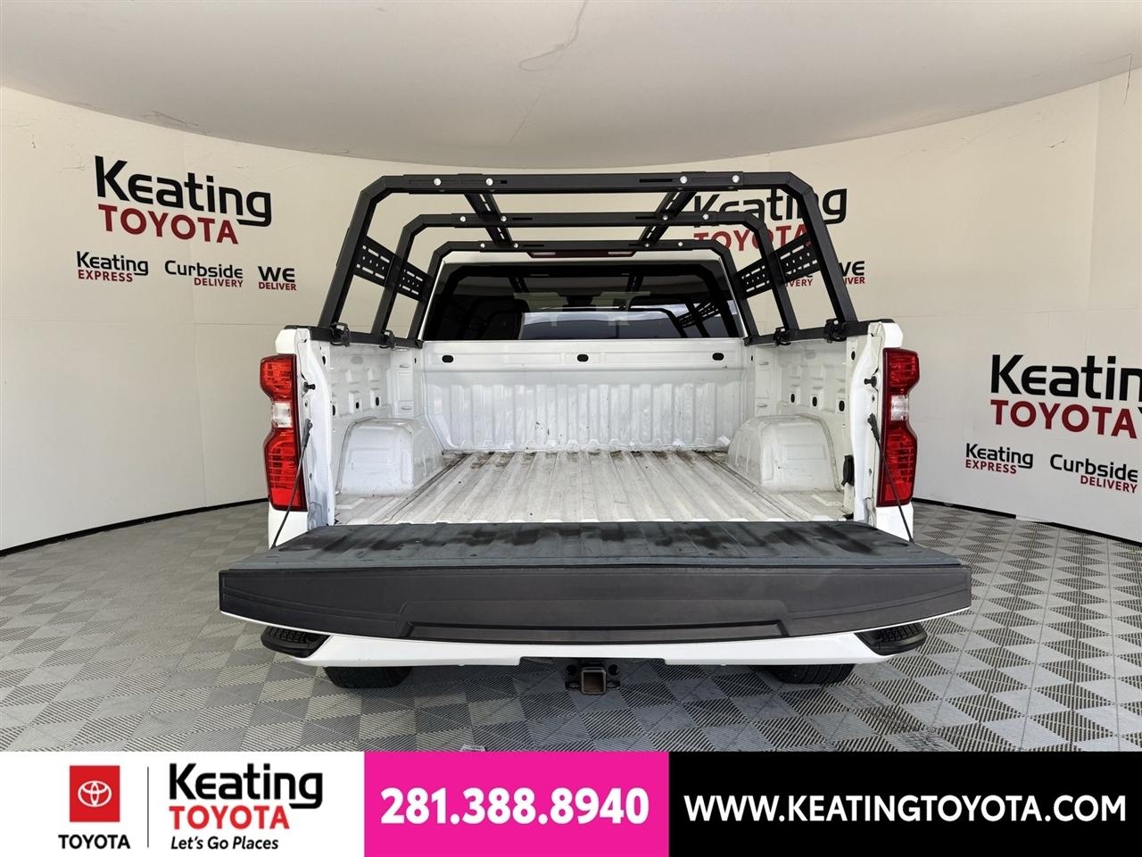 Chevrolet Silverado 1500 Custom Crew Cab 2WD 2023