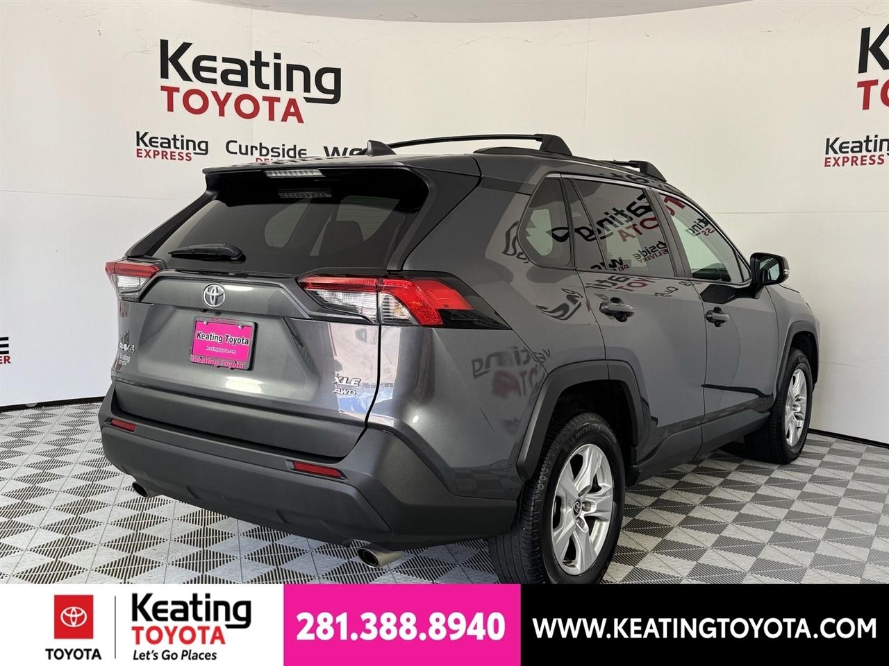 Toyota RAV4 XLE AWD 2021