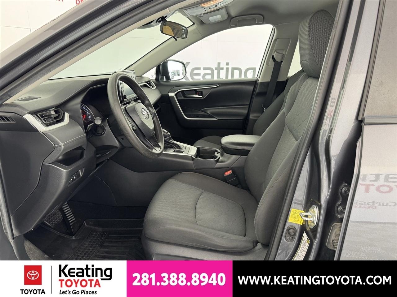 Toyota RAV4 XLE AWD 2021