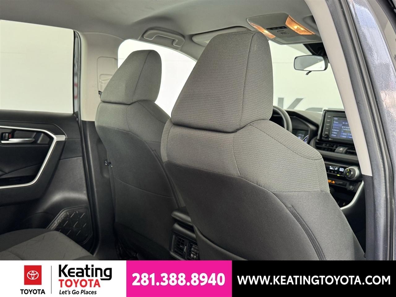 Toyota RAV4 XLE AWD 2021