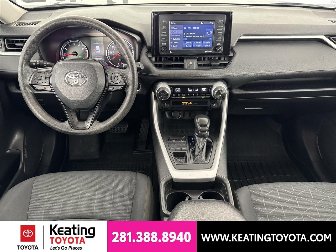 Toyota RAV4 XLE AWD 2021