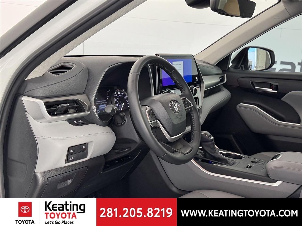 Toyota Highlander XLE 2025