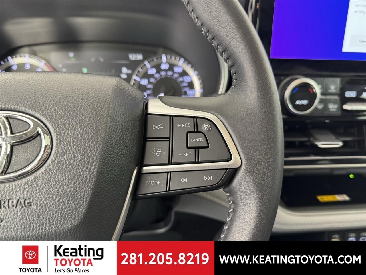 Toyota Highlander XLE 2025