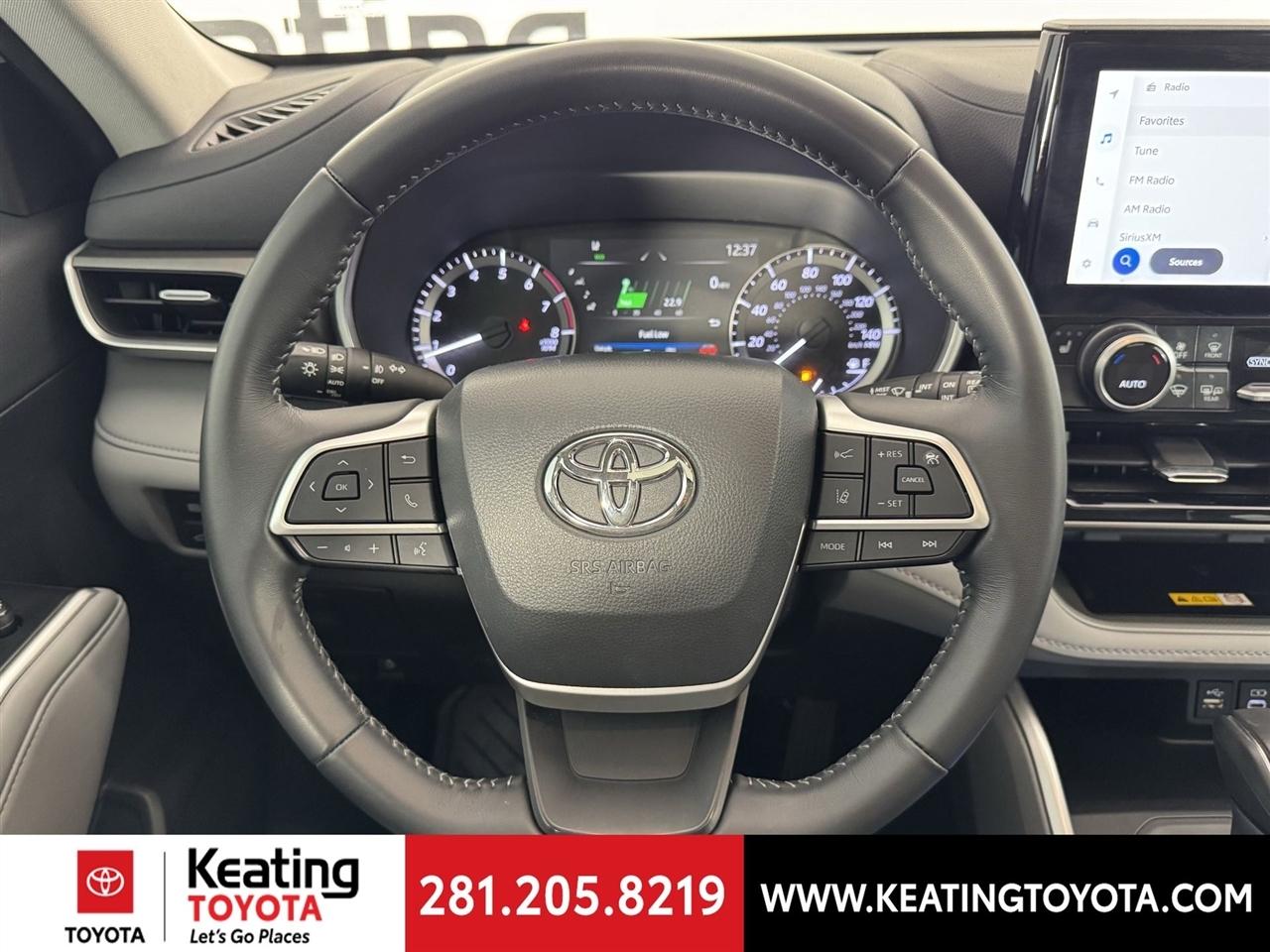 Toyota Highlander XLE 2025