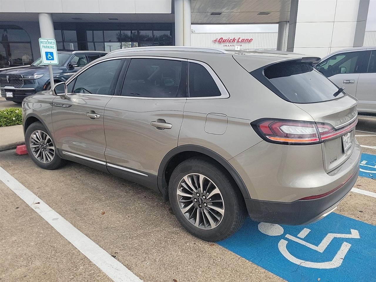 Lincoln Nautilus Base 2023