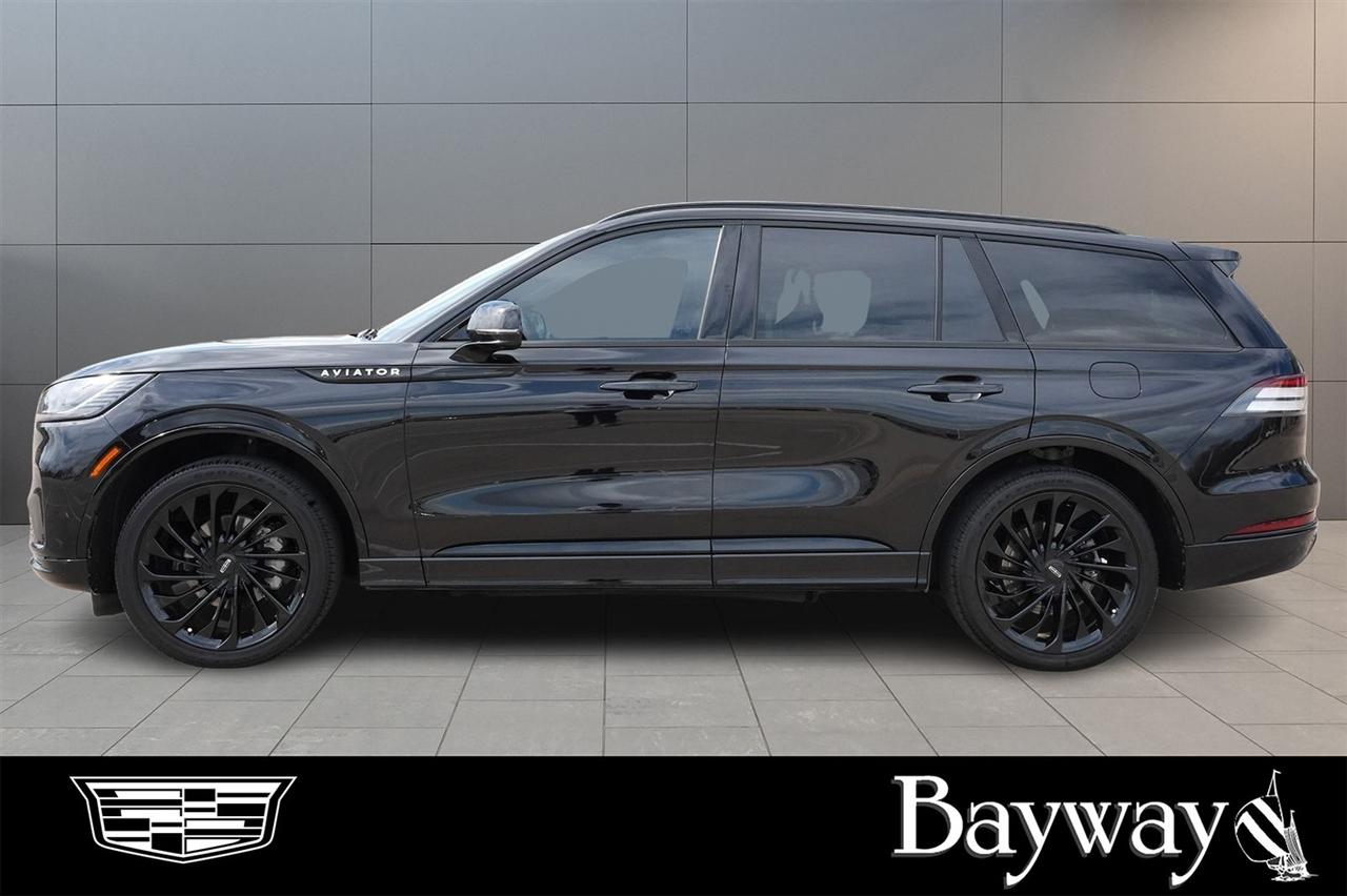 Lincoln Aviator Reserve AWD 2025