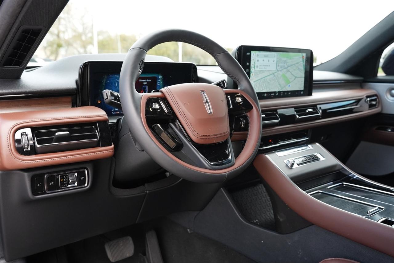 Lincoln Aviator Reserve AWD 2025