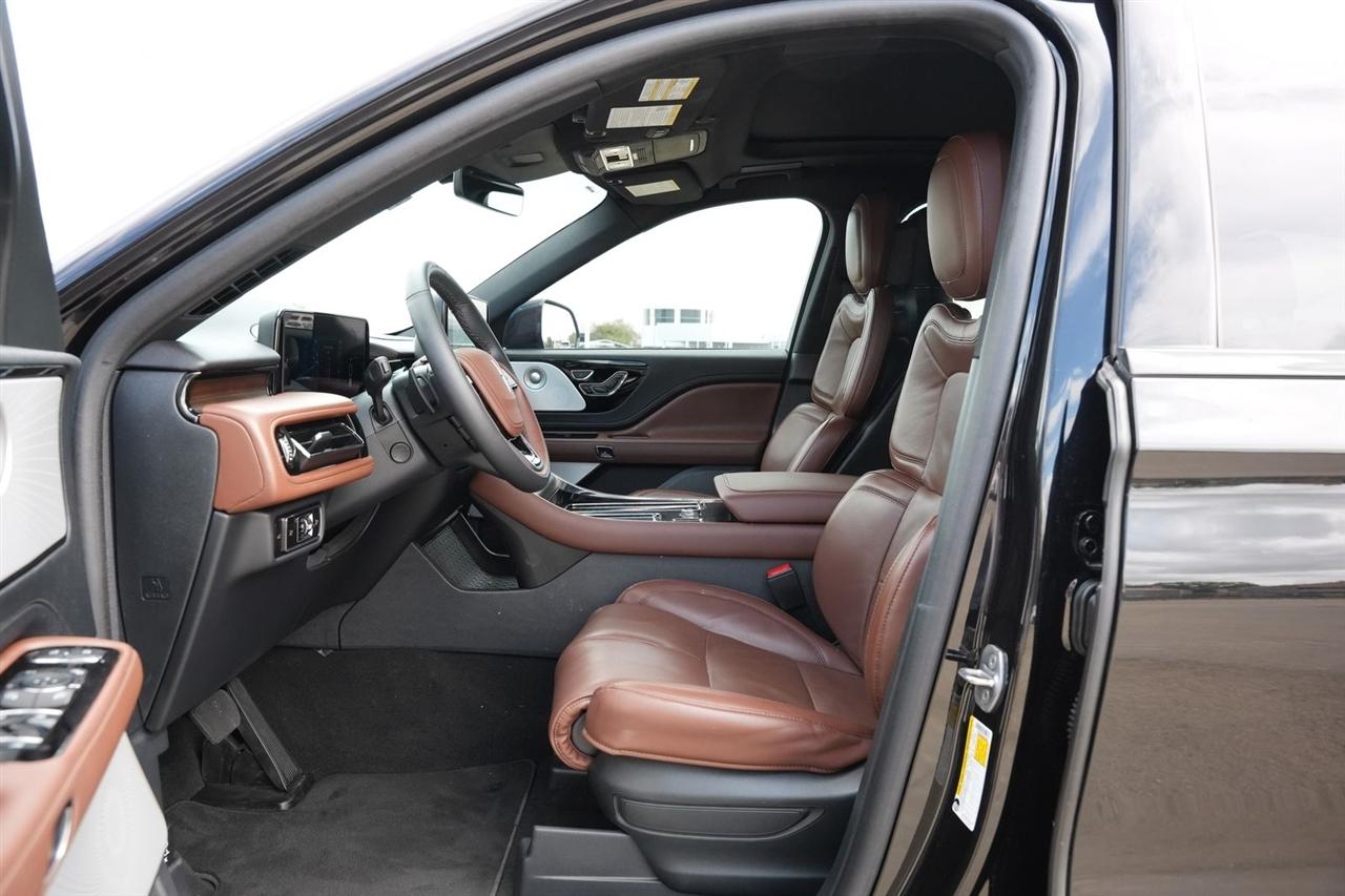 Lincoln Aviator Reserve AWD 2025