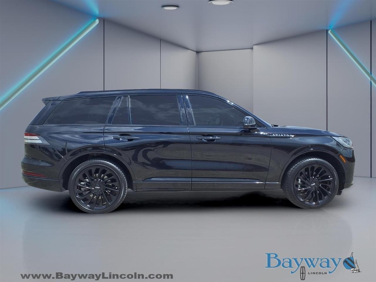 Lincoln Aviator Reserve AWD 2025