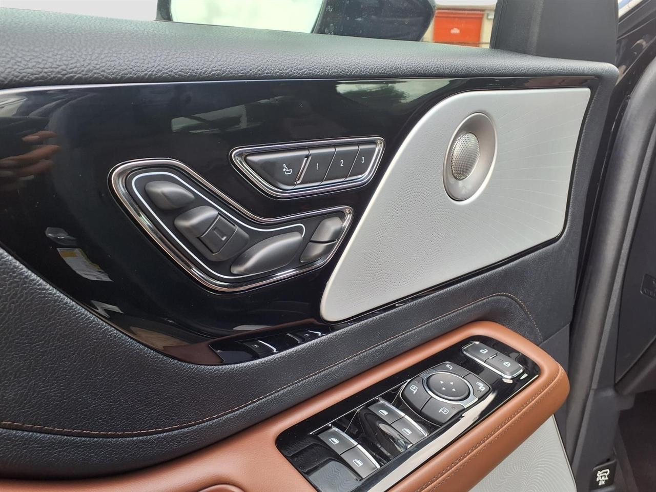 Lincoln Aviator Reserve AWD 2025