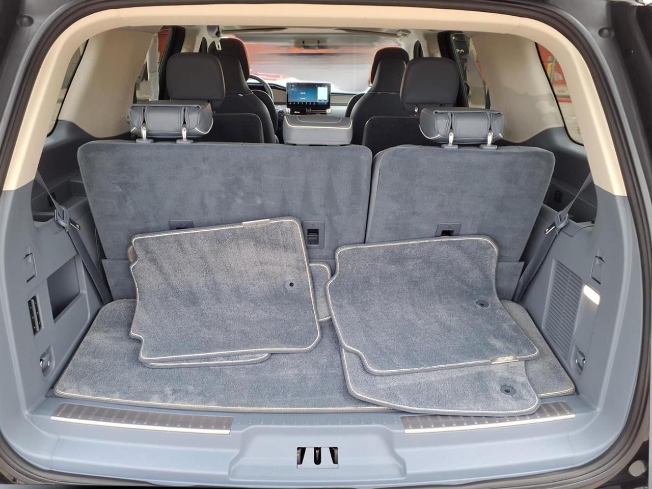 Lincoln Navigator Black Label 4WD 2023