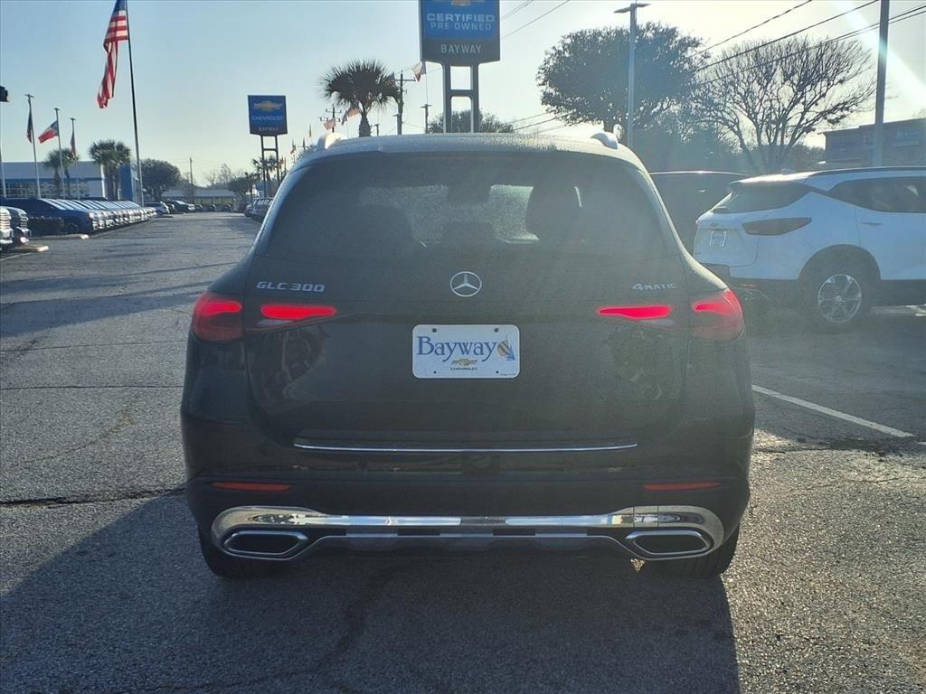 Mercedes-Benz GLC-Class GLC300 4MATIC 2023