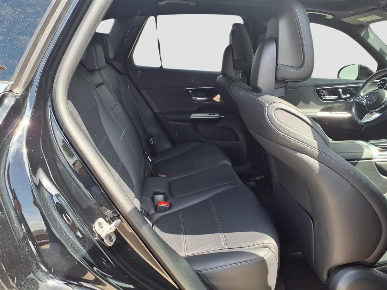 Mercedes-Benz GLC-Class GLC300 4MATIC 2023