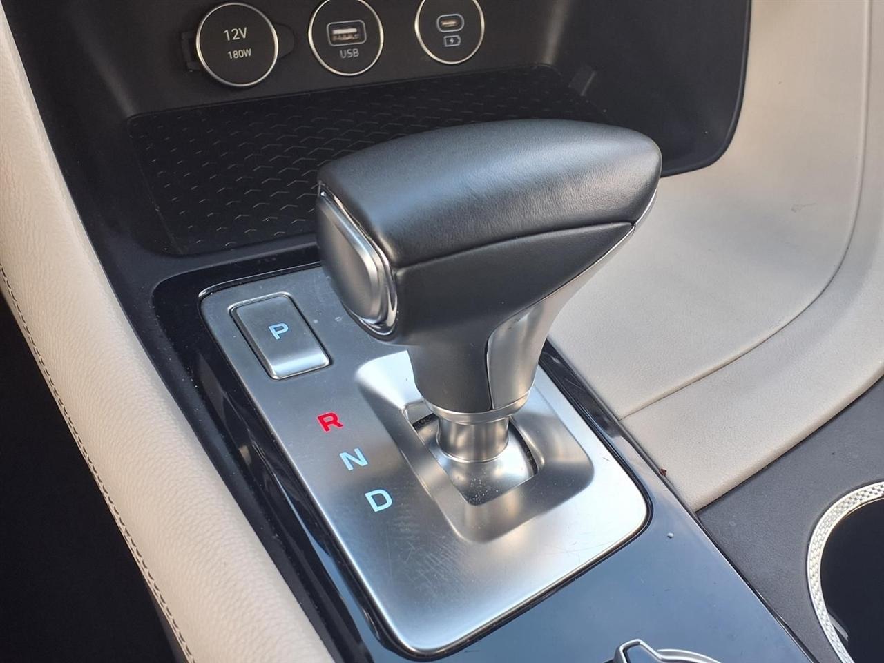 Genesis G70 2.5T 2025