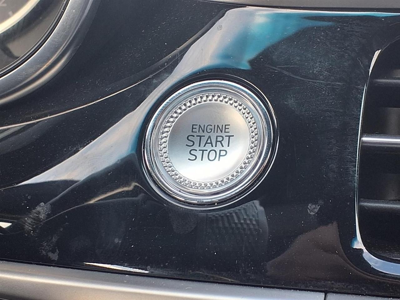 Genesis G70 2.5T 2025