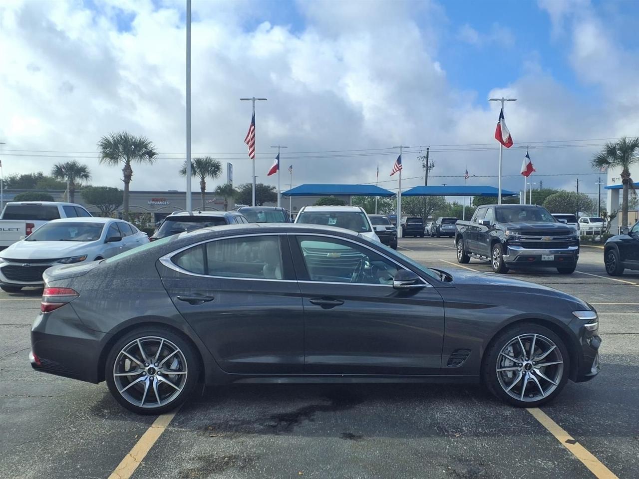 Genesis G70 2.5T 2025