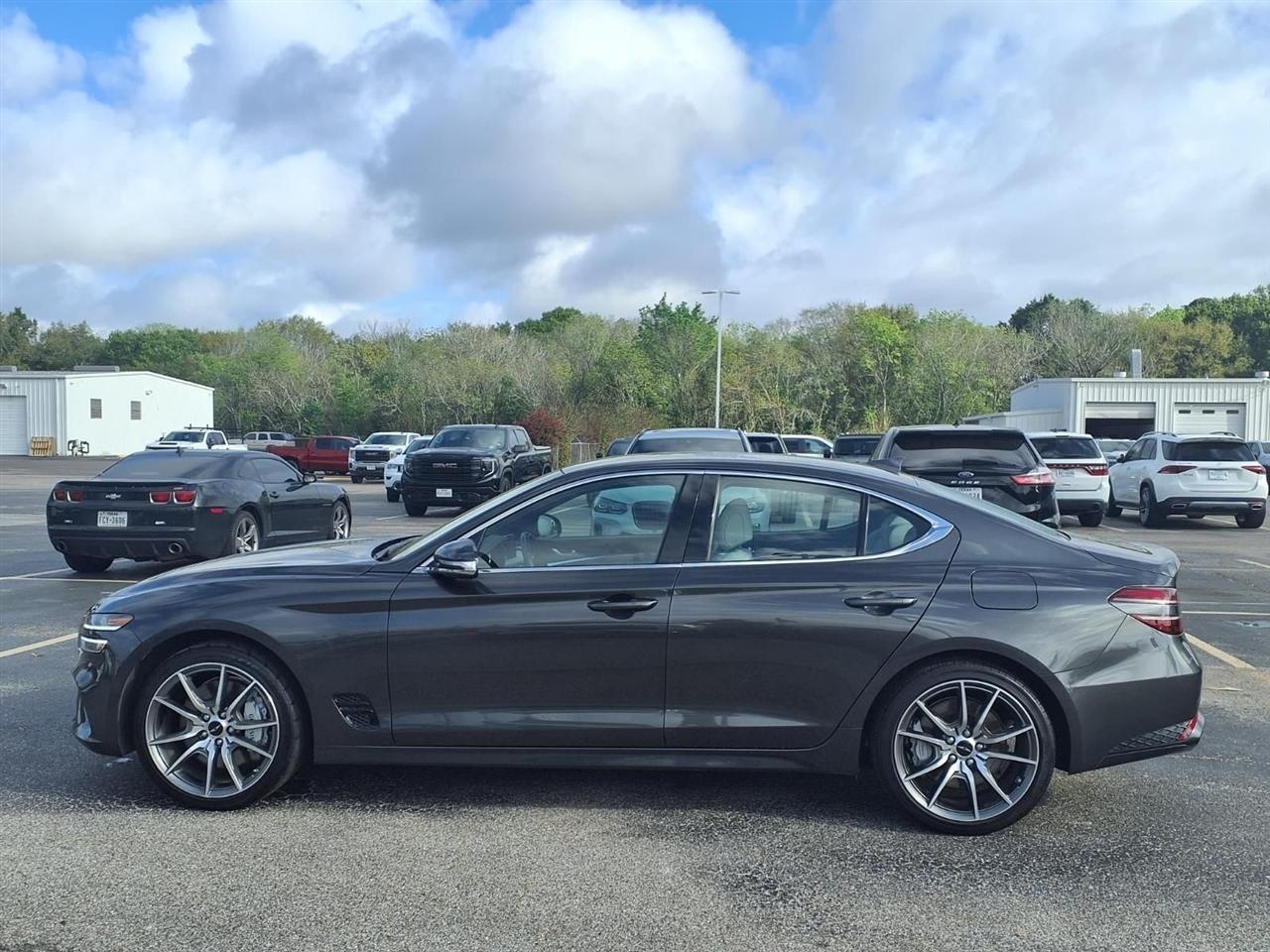 Genesis G70 2.5T 2025