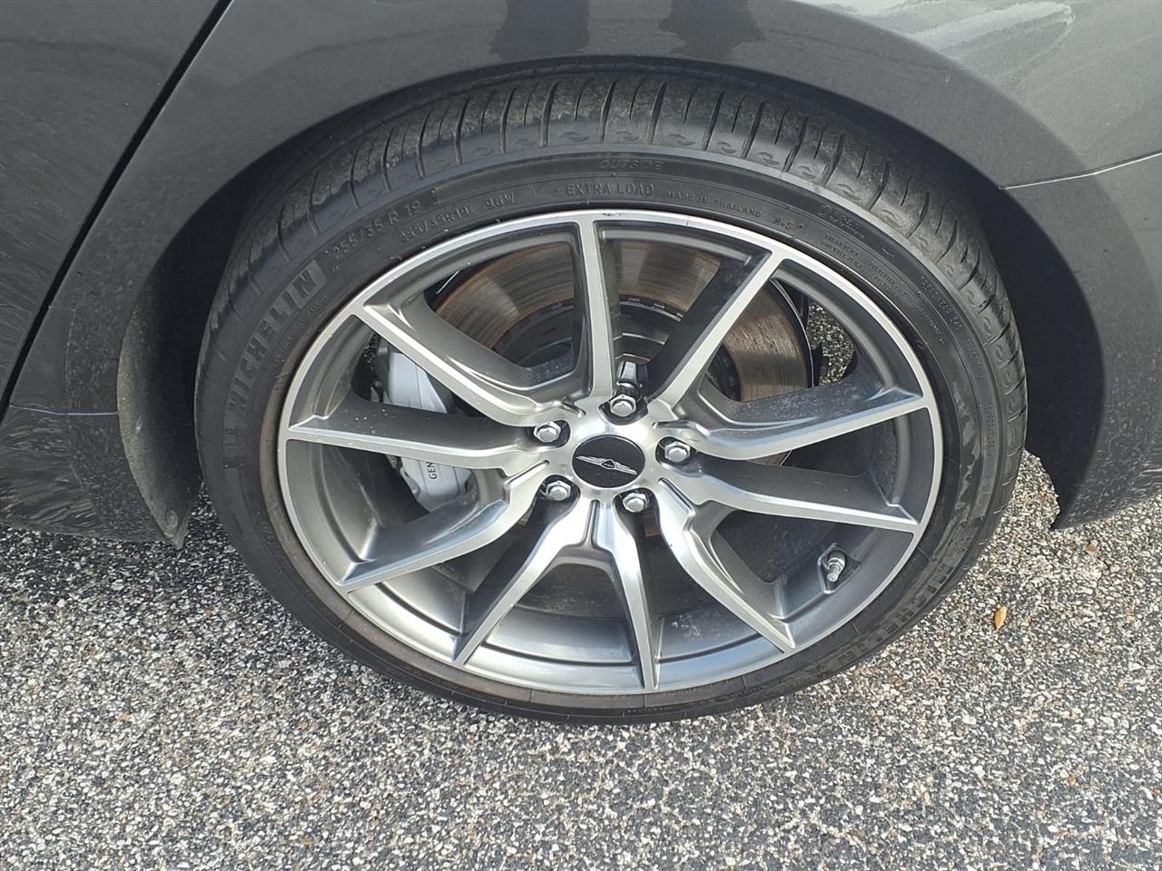 Genesis G70 2.5T 2025