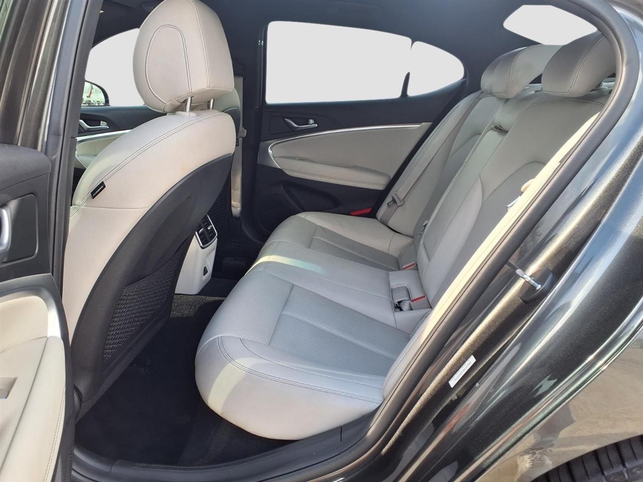 Genesis G70 2.5T 2025