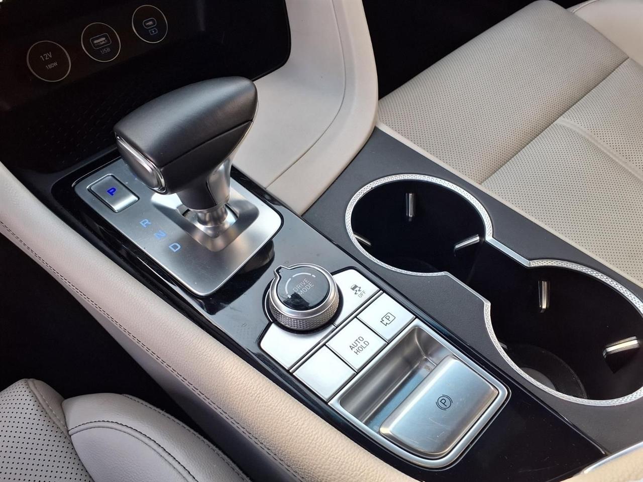 Genesis G70 2.5T 2025