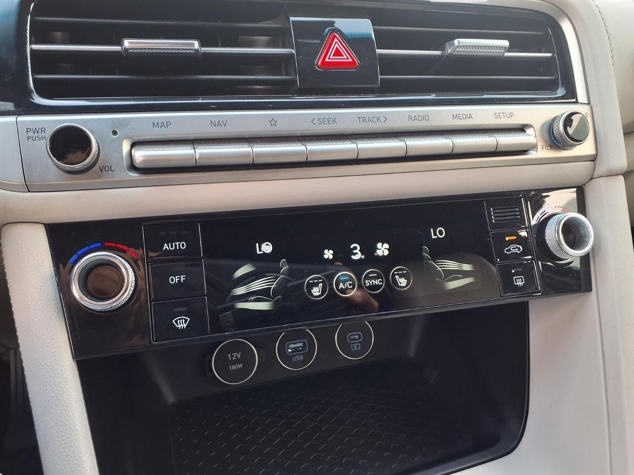 Genesis G70 2.5T 2025