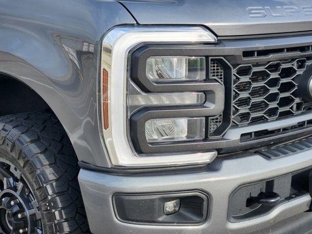 Ford F-250 SD XL Crew Cab 4WD 2024