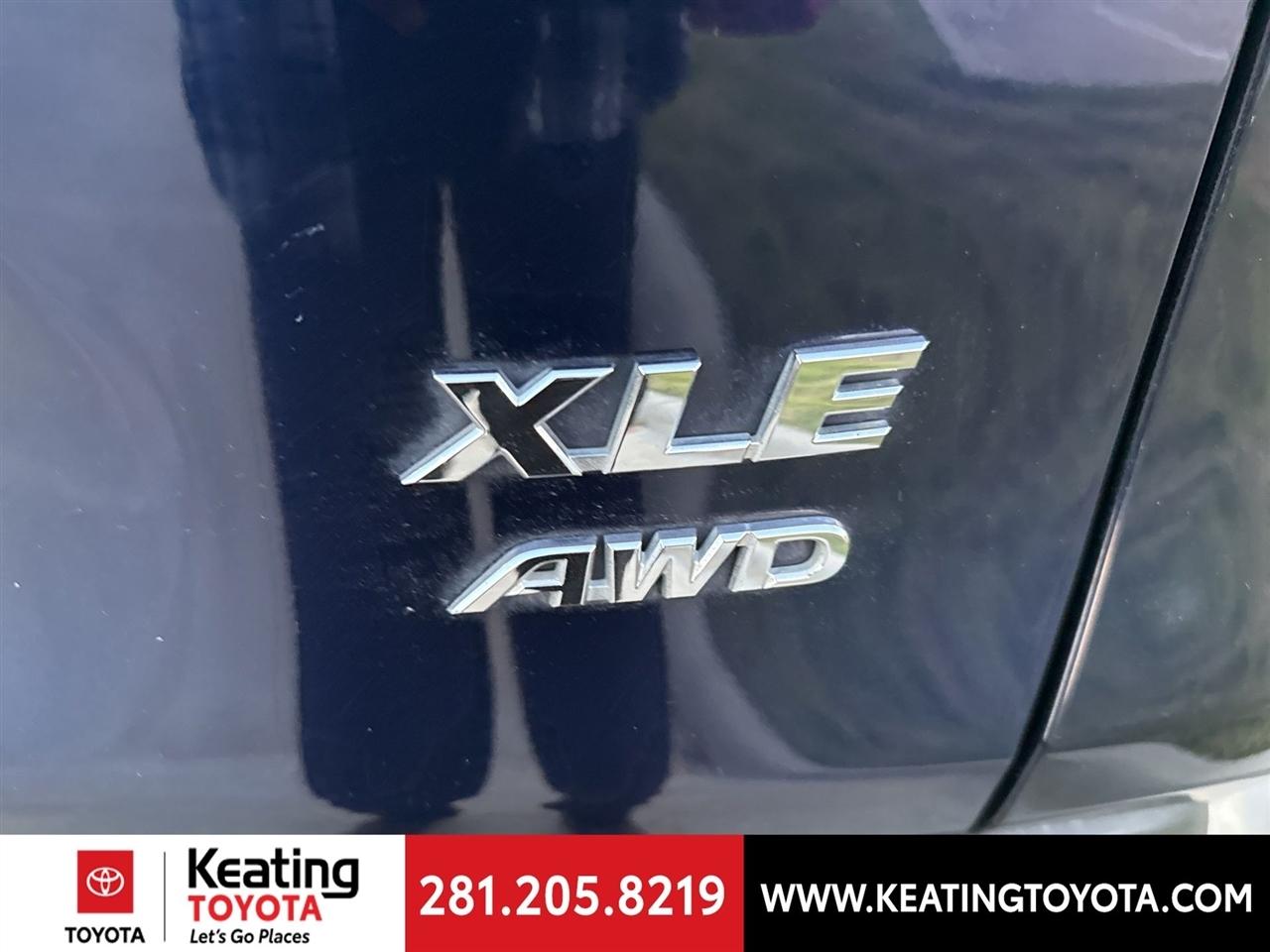 Toyota RAV4 XLE Premium AWD 2024