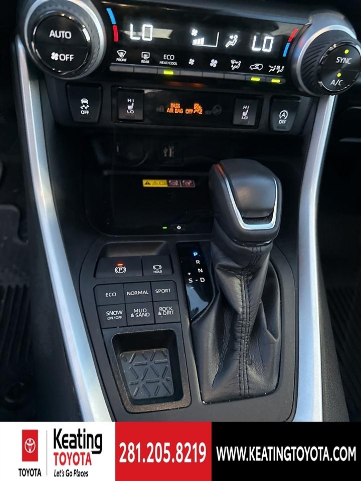 Toyota RAV4 XLE Premium AWD 2024