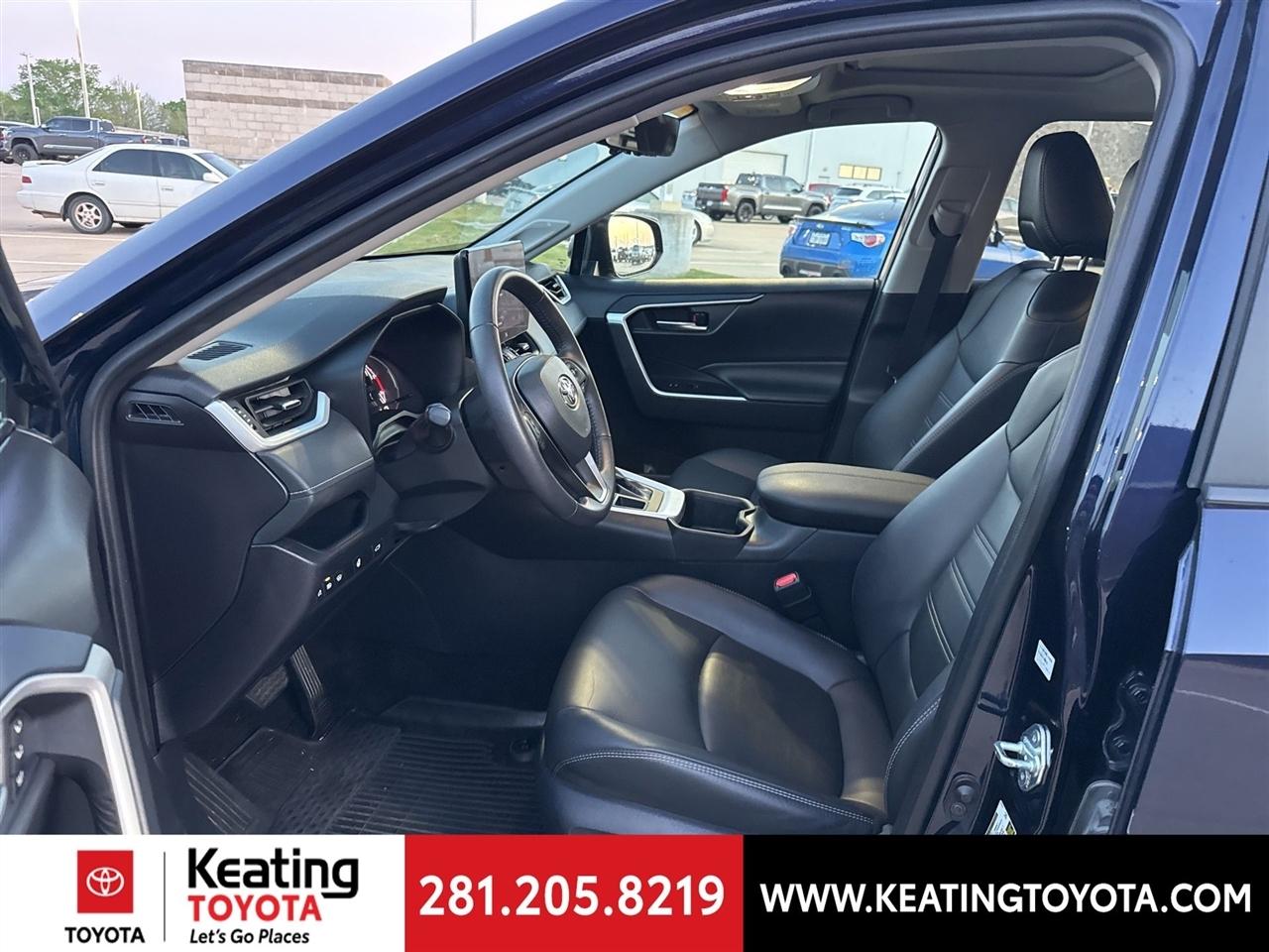 Toyota RAV4 XLE Premium AWD 2024