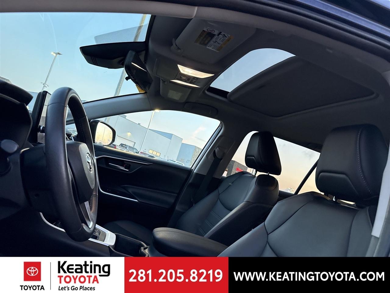 Toyota RAV4 XLE Premium AWD 2024