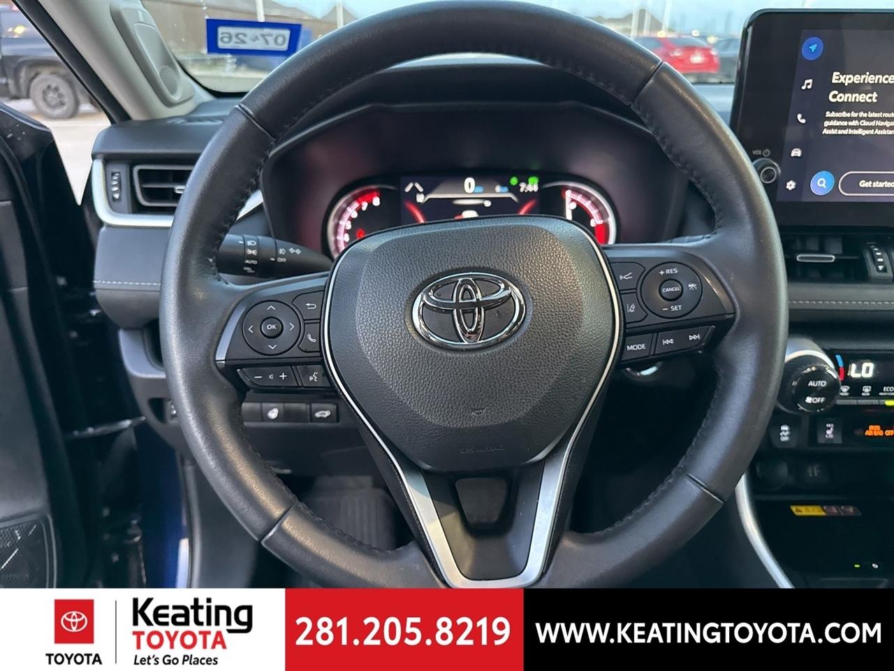 Toyota RAV4 XLE Premium AWD 2024