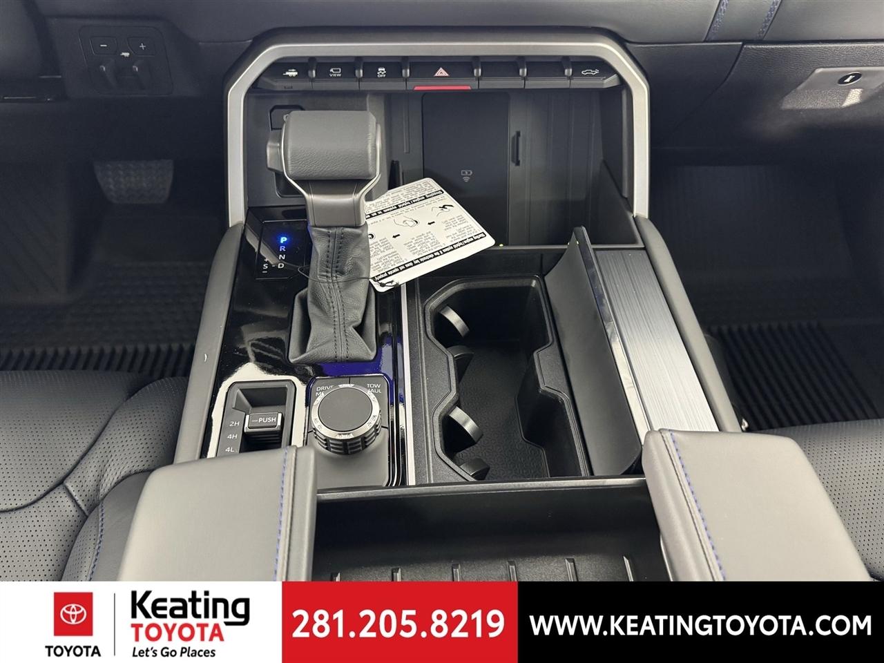 Toyota Tundra Platinum CrewMax 4WD 2026