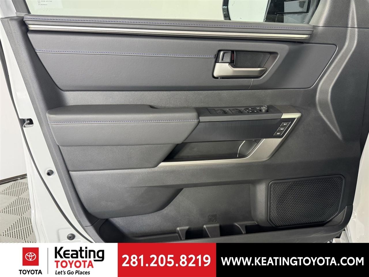 Toyota Tundra Platinum CrewMax 4WD 2026