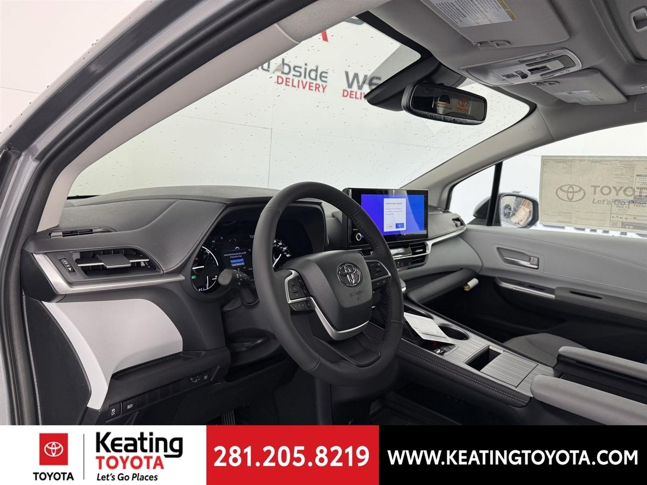 Toyota Sienna XLE 7-Passenger 2026