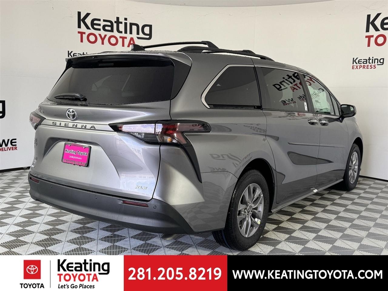 Toyota Sienna XLE 7-Passenger 2026